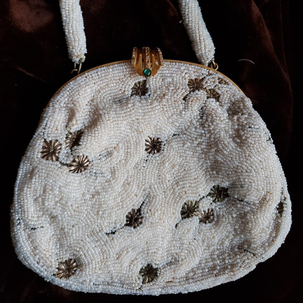 Vintage ivory beaded clutch jeweled closure
